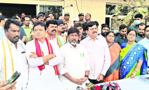 ఒకేసారి 8వేల మంది భక్తుల దర్శనం