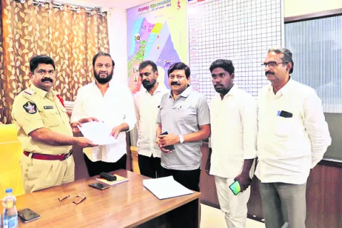 దాడి ఘటనపై పునర్విచారణ జరపాలి 