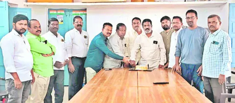 డివిజన్‌ సాధించే వరకు ఉద్యమిస్తాం