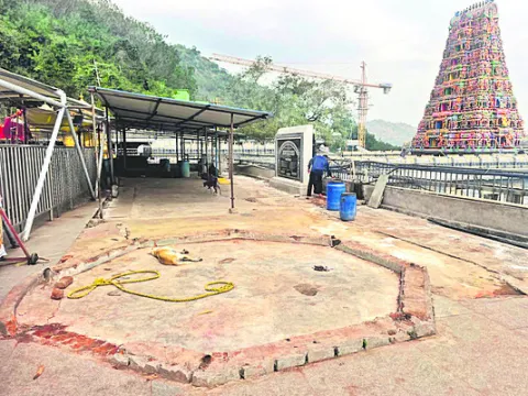 కనిపించని క్షీరధార! 