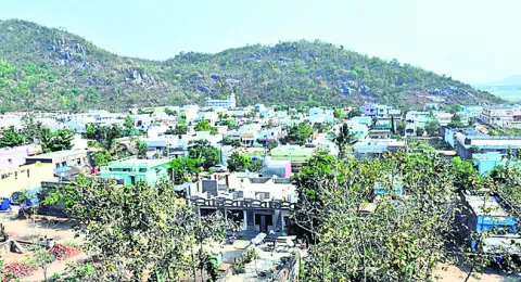 పునరావాసం.. సమస్యలతో సావాసం..! 