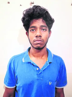 కురయ్‌లో క్రూరుడు..  
