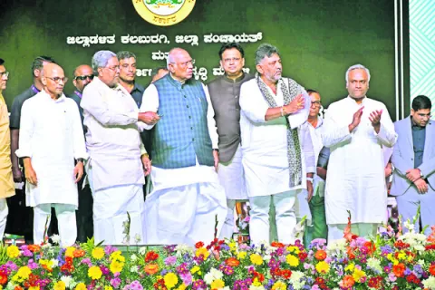 మళ్లీ కుర్చీ అలజడి 