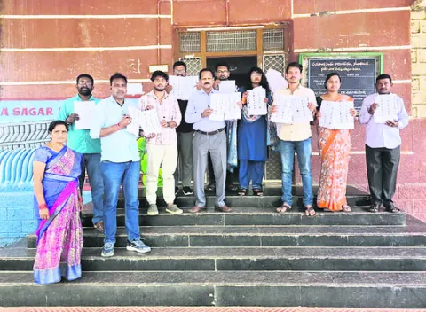 ముసాయిదా జాబితాపై పలు ఫిర్యాదులను పక్కనపెట్టిన అధికారుల