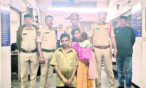 అపహరణకు గురైన బాలుడి అప్పగింత