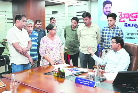 చెరువులను పునరుద్ధరించండి 