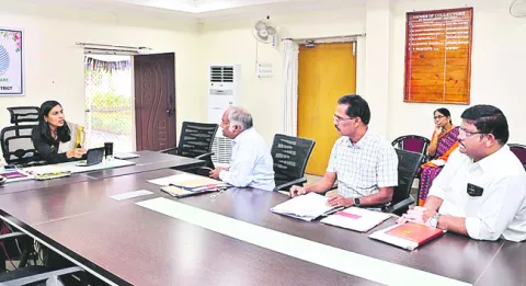 సమయపాలన పాటించాలి