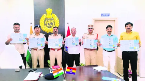 రోడ్డు భద్రతపై ‘అరైవ్‌–ఎలైవ్‌’