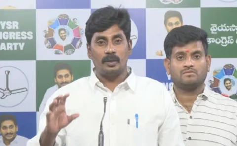 Chandrababu Is Playing Games Of Unemployed: Ravichandra