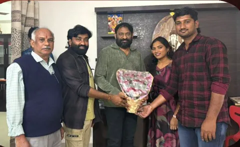 Yelelo Lyrical Song Out From Rayudu Gari Thaluka Movie5