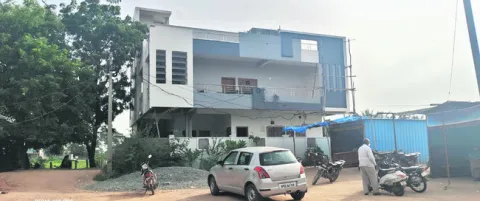 అద్దె.. చెల్లించేదెలా? 