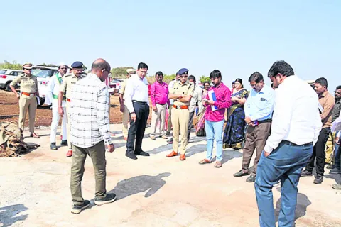 సీఎం పర్యటన అరగంటే..