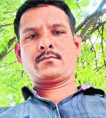 నిమిషమైతే ఇంటికి..  ఆ లోపే మృత్యుఒడికి
