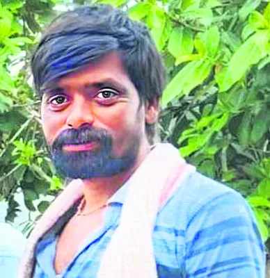 అనుమానాస్పద స్థితిలో ట్రాక్టర్‌ డ్రైవర్‌ మృతి