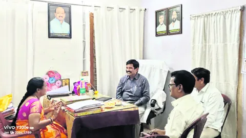 ఉమ్మడి జిల్లాకు 36 స్వచ్ఛ రథాలు 