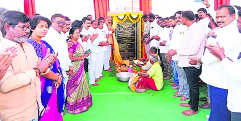 వేములవాడను సుందరంగా తీర్చిదిద్దుతాం