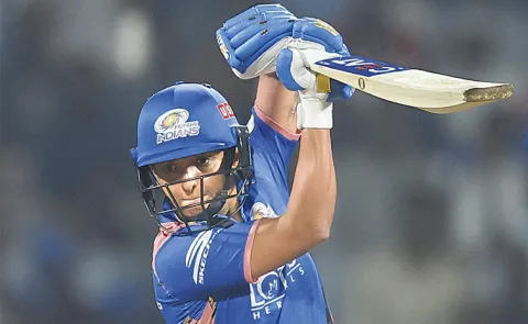 Mumbai Indians defeated Gujarat Giants by 7 wickets in WPL1