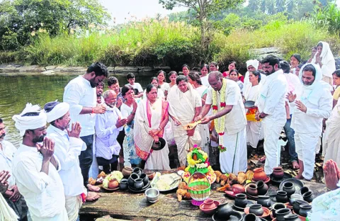 భక్తిశ్రద్ధలతో భంభం బాబా దీక్షల విరమణ 