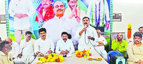 ప్రాణాలు వదులుతా.. 