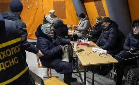 israel embassy in ukrain suffer with heavy cold 12