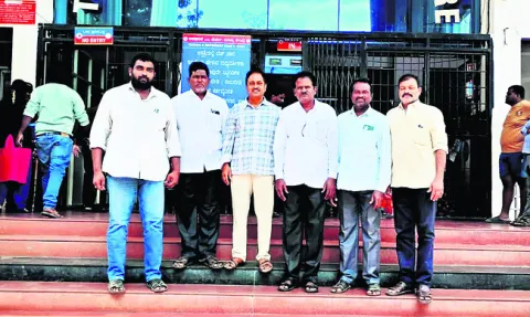 ● రామారావు హత్య కేసులో  పోలీసుల నిర్ణయం? ● 18మందిలో ఎంద