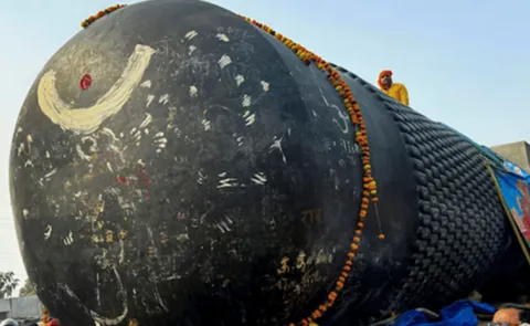 World's largest Shivling installed at Virat Ramayan Mandir Kesariya in Bihar