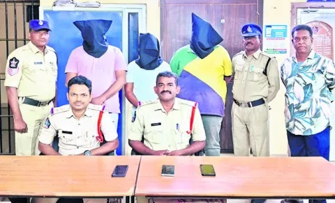 ష్‌.. గప్‌చుప్‌! 