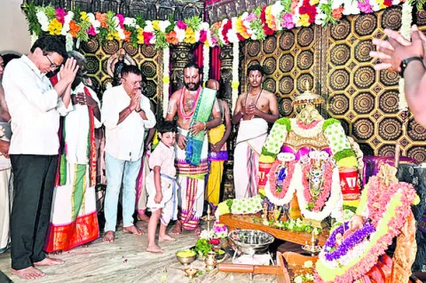  ఘనంగా ఆండాళ్‌ రంగమన్నార్‌  తిరుకళ్యాణోత్సవం 