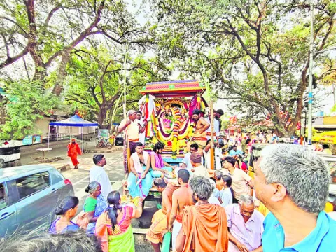 ఘనంగా మరువూడల్‌ ఉత్సవం 