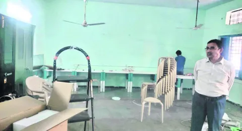 కంప్యూటర్‌ హబ్‌ పనుల్లో వేగం పెంచాలి 
