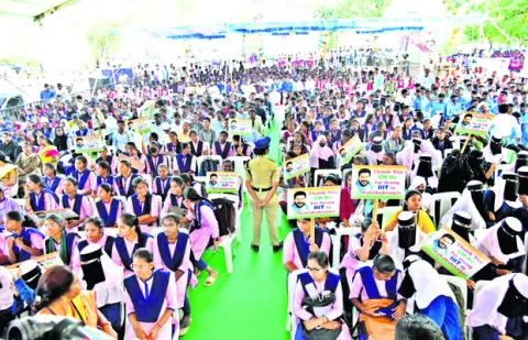 పాలమూరు, రాష్ట్ర సరిహద్దు వరకూ దాన్ని తరిమికొట్టాలి 