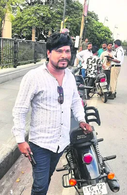 యువకుడి దారుణ హత్య 