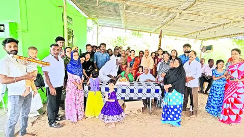 ఘనంగా శతాధిక వృద్ధురాలి జన్మదినం 