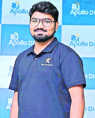 మేల్‌ నర్సు బలవన్మరణం 