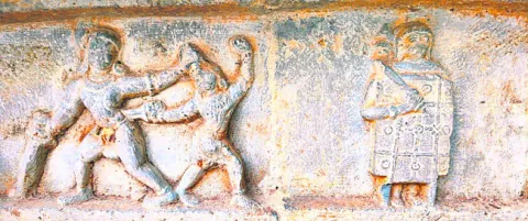 పుష్పగిరిలో అరుదైన కుడ్యశిల్పం