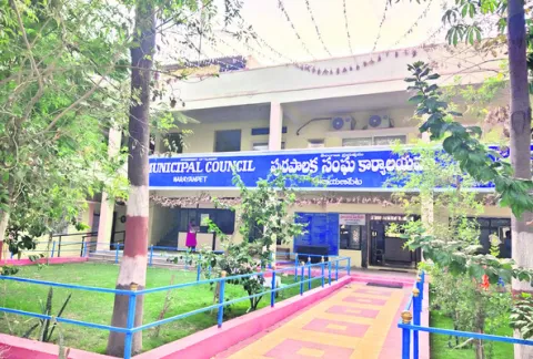 పుర చైర్మన్‌ పీఠంపై గురి! 