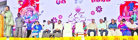 సరస్‌ మేళా ద్వారా రూ.25 కోట్ల ఆదాయం 