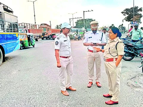 తిరుగు ప్రయాణాల రద్దీ 