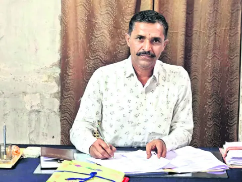 బాధ్యతల స్వీకరణ