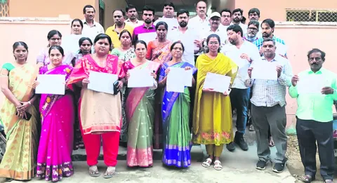 మహిళా ఓటర్లే అధికం 