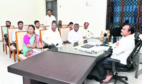 వాటర్‌ గ్రిడ్‌ పనులను పూర్తి చేయాలి 