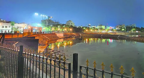 తటాక పతంగోత్సవం 