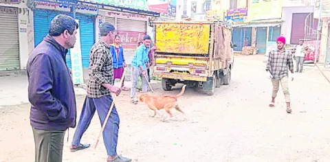 హామీల అమలులో సర్పంచులు