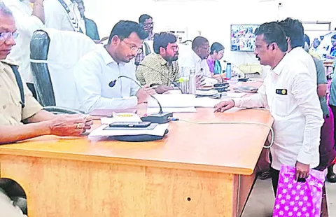 బెల్టు షాపులు మూయించండి 