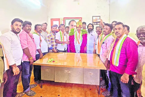 కాంగ్రెస్‌ వేలూరు జిల్లా అధ్యక్షుడిగా వాహీద్‌బాషా 