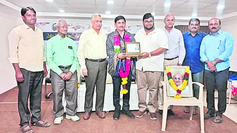 సాహిత్య సేవలు స్ఫూర్తిదాయకం 