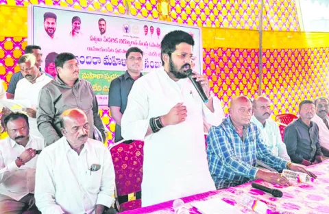 కాంగ్రెస్‌ అభ్యర్థులను గెలిపించండి