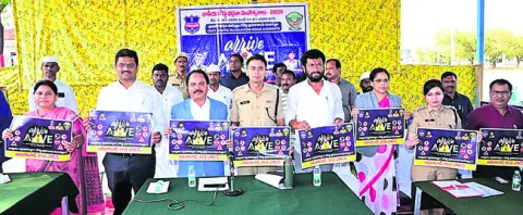 రహదారి భద్రత అందరి బాధ్యత