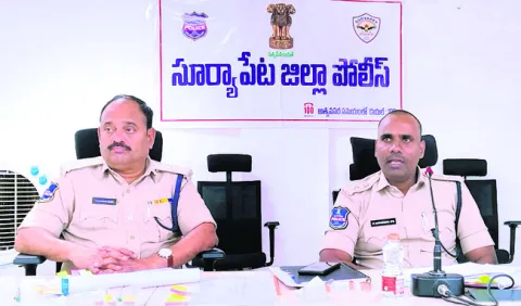 రోడ్డు భద్రతపై అవగాహన కల్పించాలి