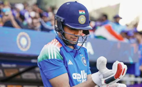 Don't be surprised if he Takes over the captaincy: Clarke on India Star1